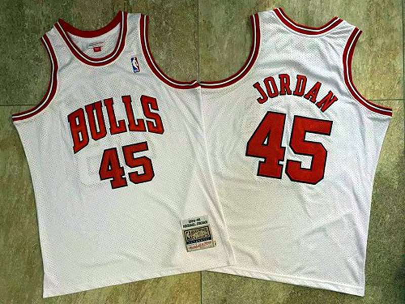 Chicago Bulls 94/95 JORDAN #45 White Classics Basketball Jersey (Closely Stitched)