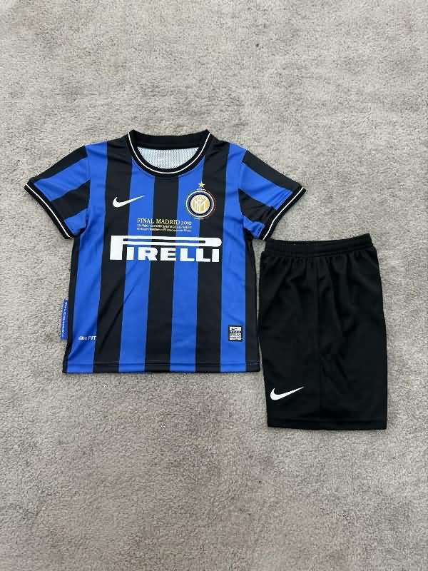 Inter Milan 2009/10 Kids Home Final Soccer Jersey And Shorts