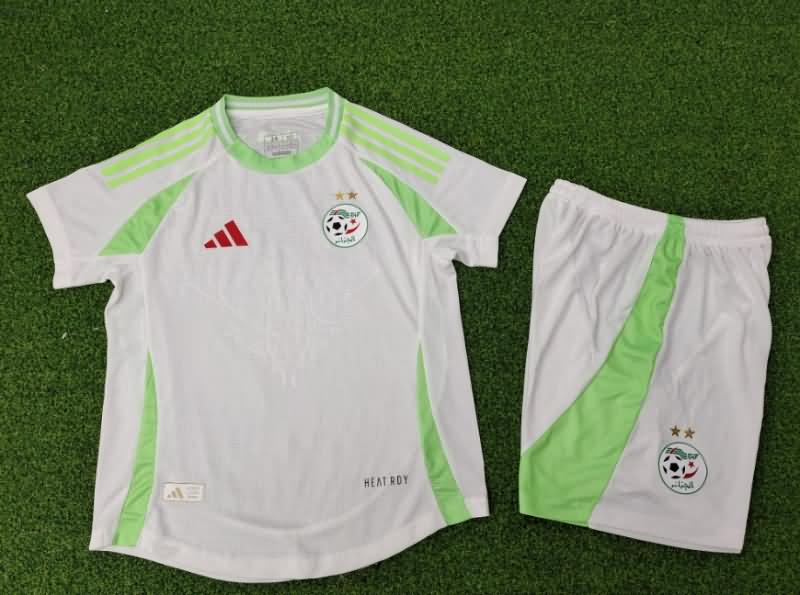 Algeria 2024/25 Kids Home Soccer Jersey And Shorts (Player)