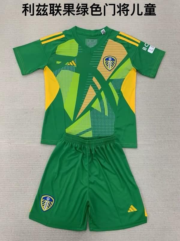 Leeds United 24/25 Kids Goalkeeper Green Soccer Jersey And Shorts