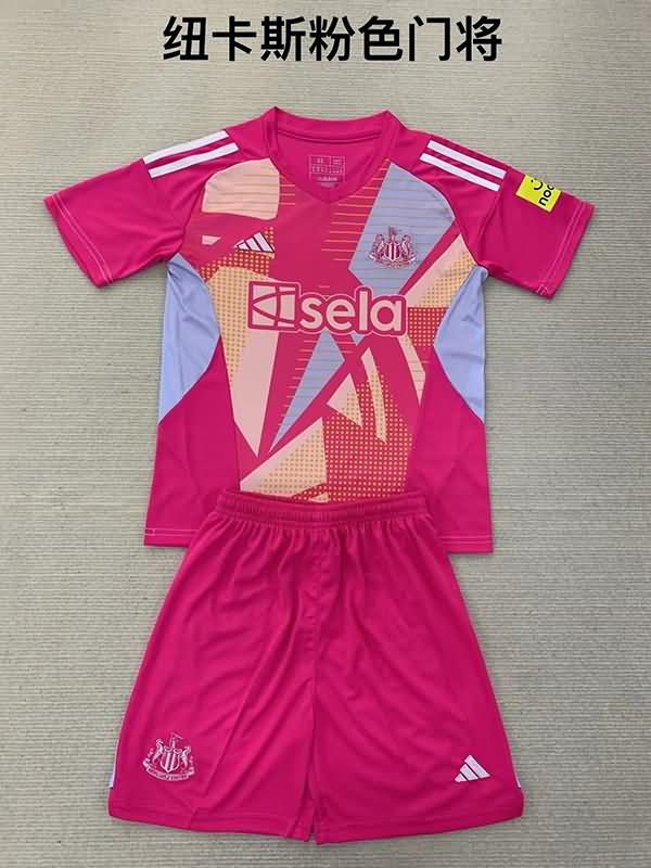 Newcastle United 24/25 Kids Goalkeeper Pink Soccer Jersey And Shorts