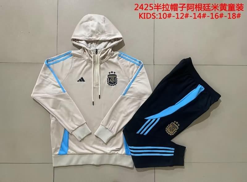 Argentina 2024 Kids Gold Soccer Tracksuit 02