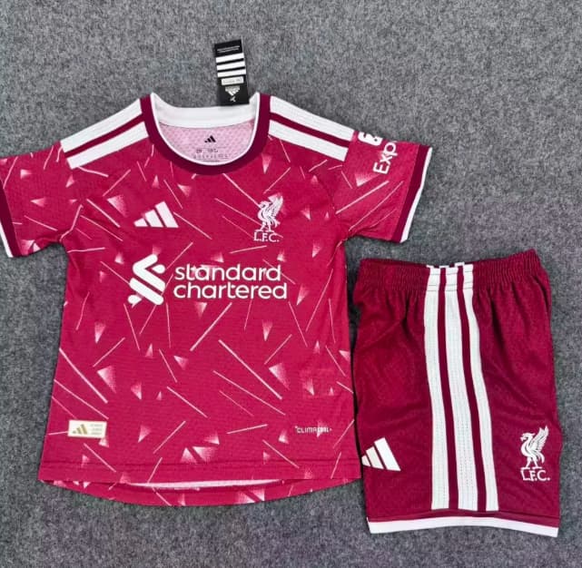 Liverpool 26/27 Kids Home Soccer Jersey And Shorts (Player) Leaked