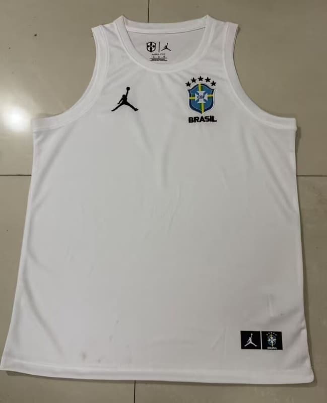 AAA(Thailand) Brazil 2026 Training Vest Soccer Jersey 02