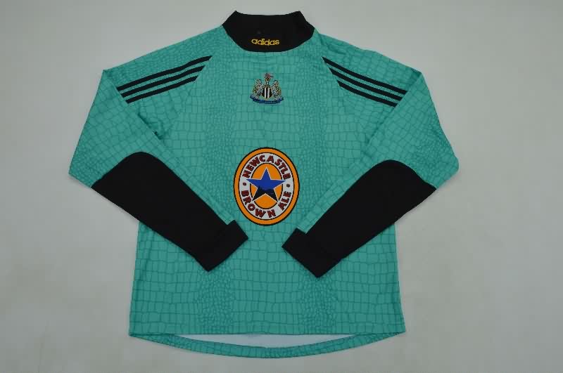 AAA(Thailand) Newcastle United 1997/98 Goalkeeper Green Long Retro Soccer Jersey
