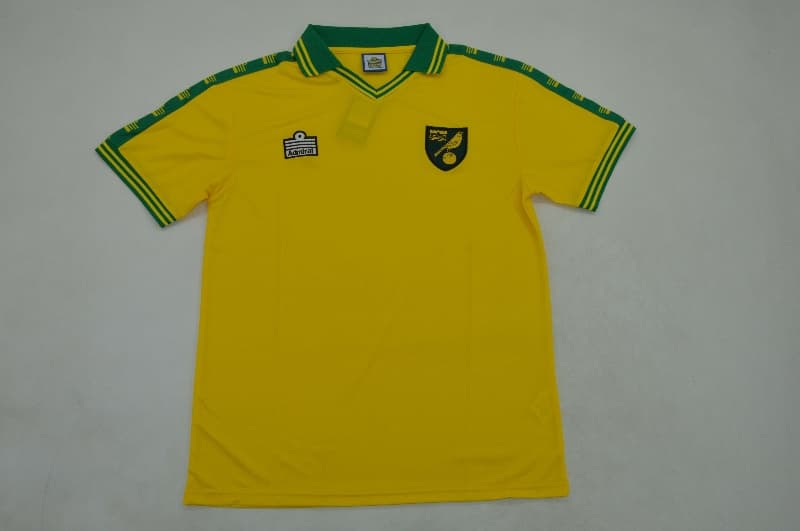 AAA(Thailand) Norwich 1976/81 Home Retro Soccer Jersey