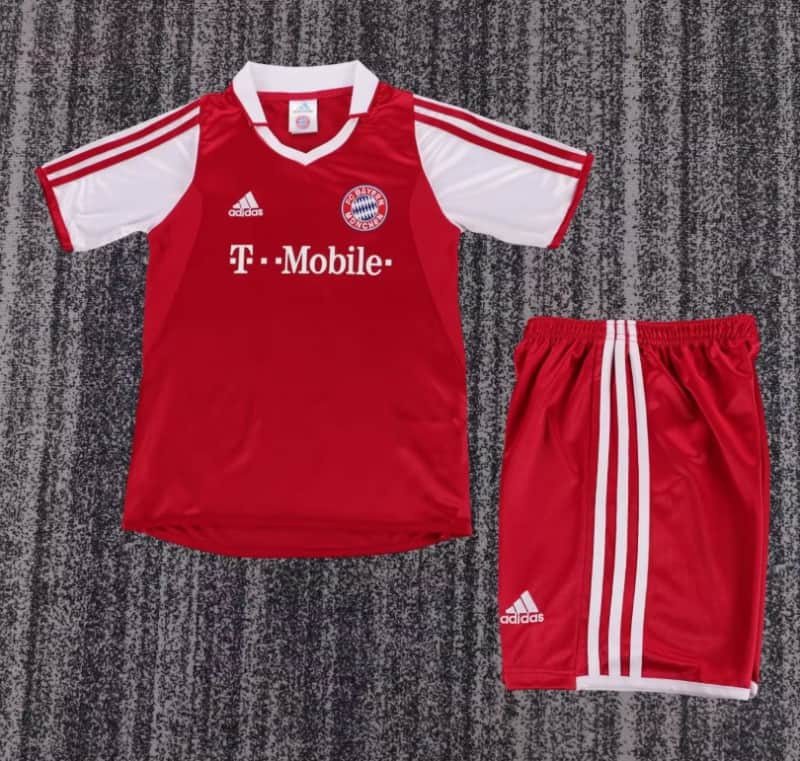 Bayern Munich 2003/04 Kids Home Soccer Jersey And Shorts