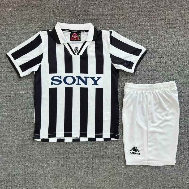 Juventus 1996/97 Kids Home Soccer Jersey And Shorts
