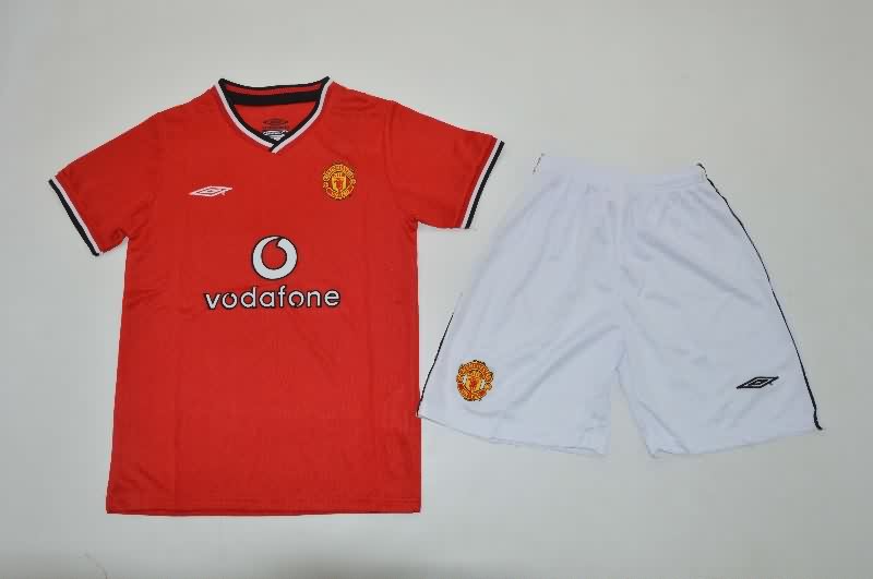 Manchester United 2000/02 Kids Home Soccer Jersey And Shorts