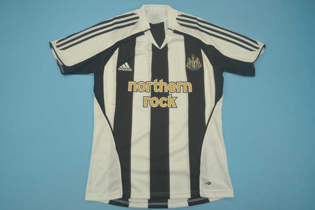 AAA(Thailand) Newcastle United 05/06 Home Retro Soccer Jersey